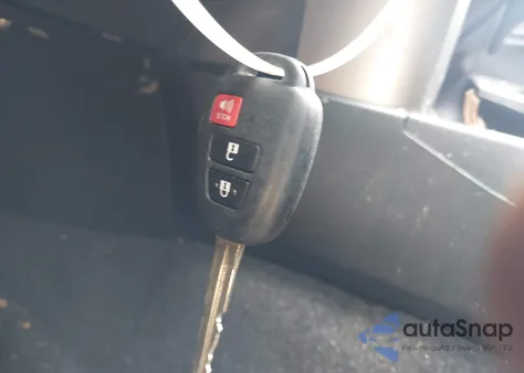 2016 Toyota Rav4 Le z USA, uszkodzony, nr VIN JTMBFREV8GJ051508